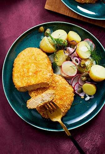 Kartoffelsalat mit endori veggie schnitzel Kartoffelsalat mit endori veggie schnitzel