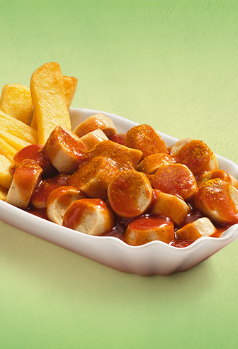 Fruchtige Currywurst Sauce mit veganer Bratwurst Fruchtige Currywurst Sauce mit veganer Bratwurst